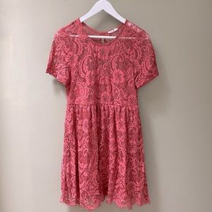 Dark-Rose Lace Short Sleeve Dress